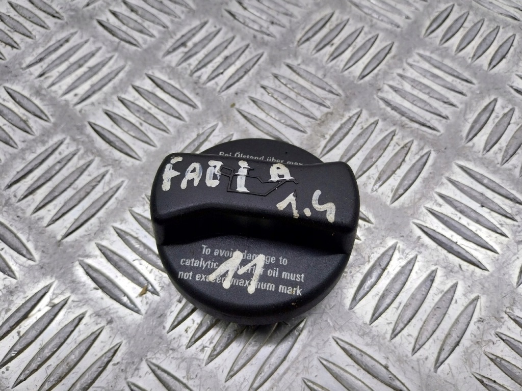 фото №1, Крышка заливной масла skoda fabia i 1.4