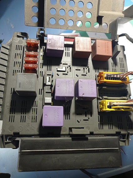 фото №4, Модуль bsi коробка запобіжник реле renault