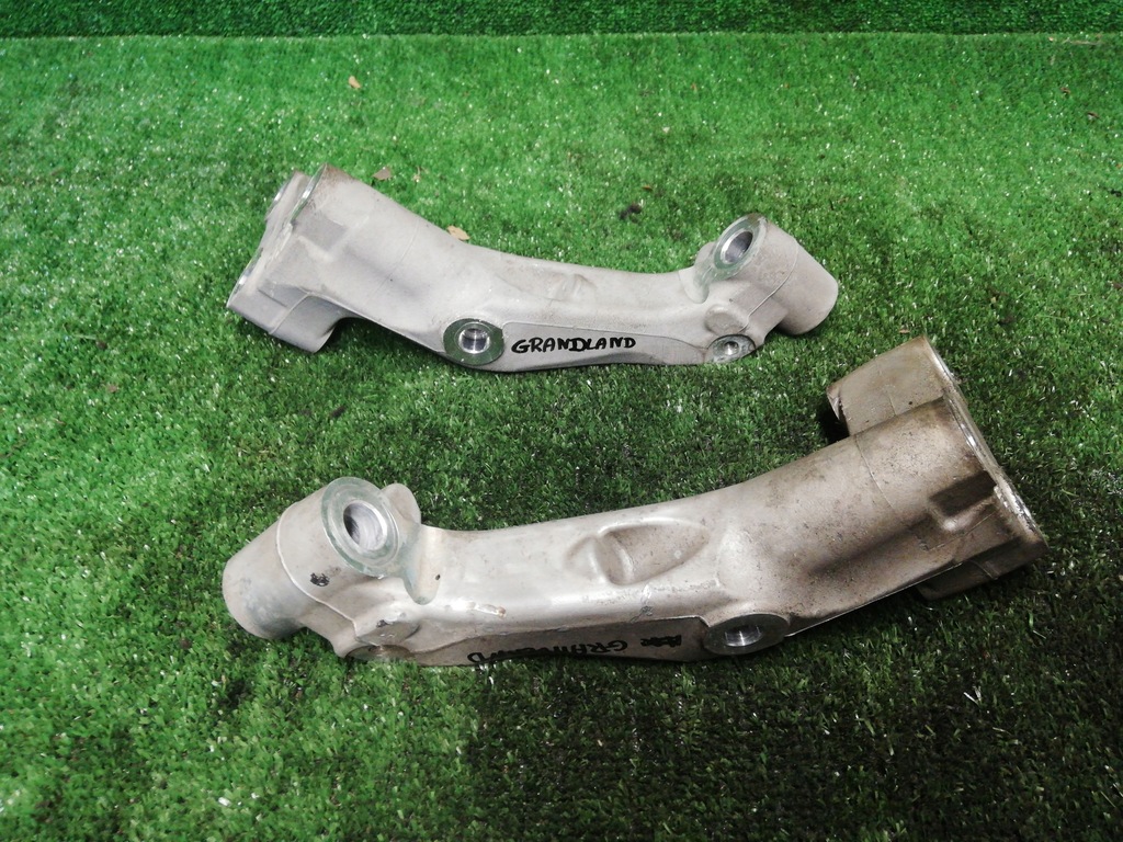 фото №1, Opel grandland кронштейн подрамник правое левая