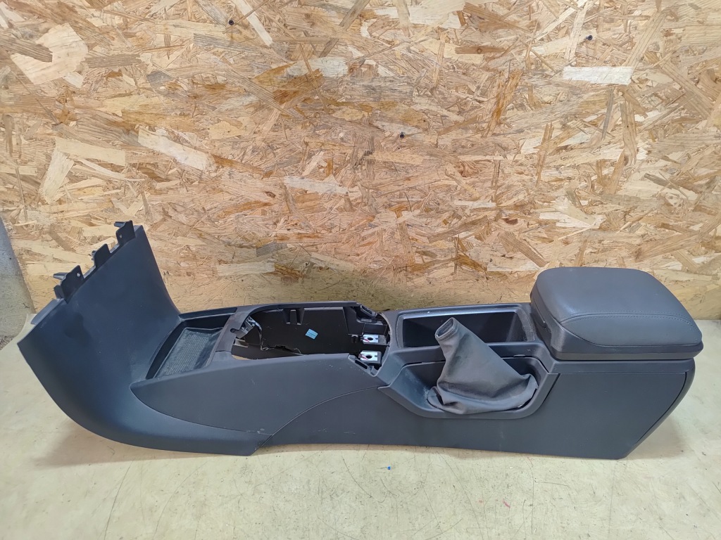 фото №1, Volvo s40 ii v50 підлокітник тунель середній 04-