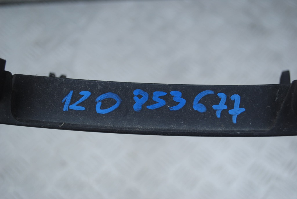 фото №7, Решітка бампера середня skoda octavia ii