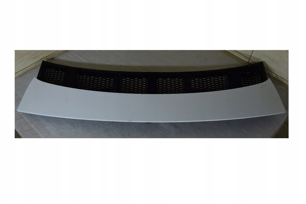 фото №1, Audi r8 17-r задняя накладка задняя 4s8.827.555 спойлер