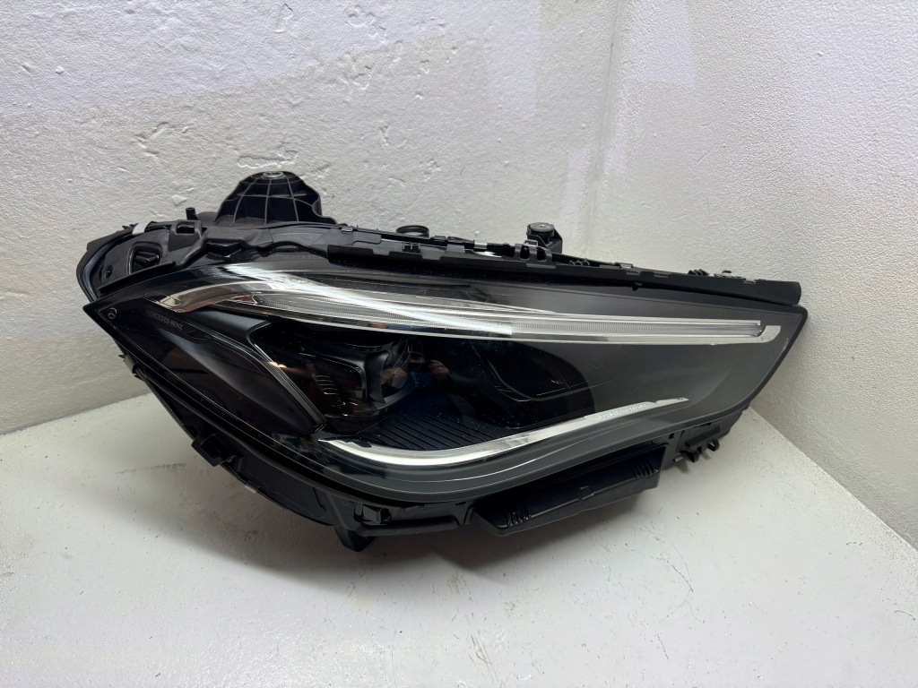 фото №1, Mercedes benz cle w236 лампа правий перед performance a2369065400 nowa