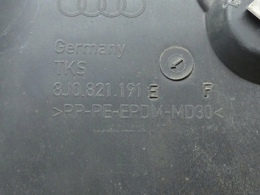 фото №8, Підкрилок лівий перед ліва передні короткі audi tt 8j 8j0821191