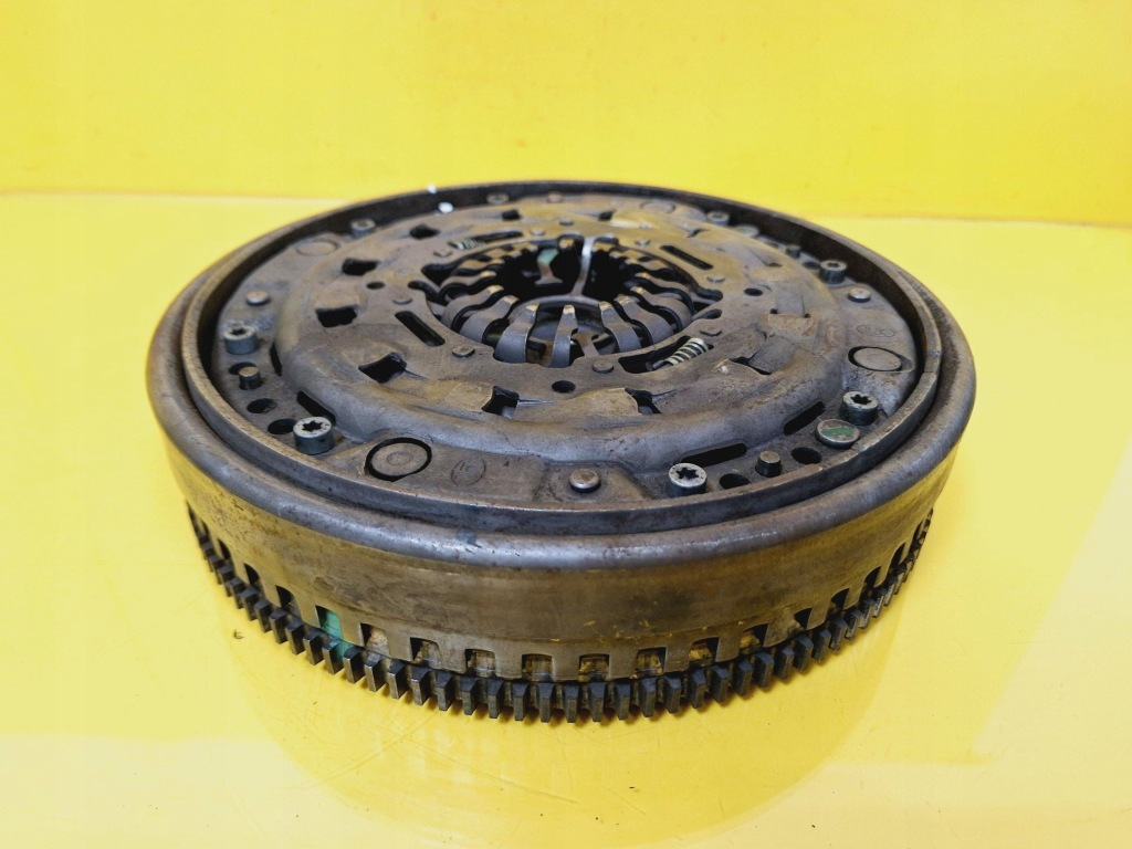 фото №9, Зчеплення комплект маховик з двома масами колесо маховик b20702304 mercedes w168 1.7 cdi nr2