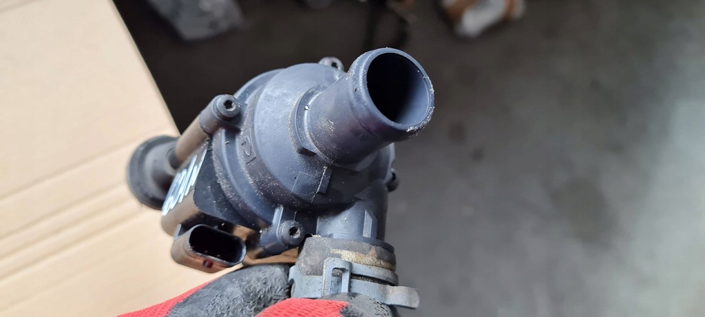 фото №6, A4 b9 8w lift додаткова помпа wody 2.0 tfsi 06h121601n a5 8w q5 a6 c7