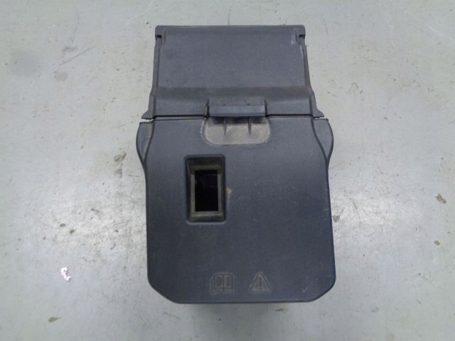 фото №1, Focus mk3 15 fl 1.0eb корпус аккумулятор