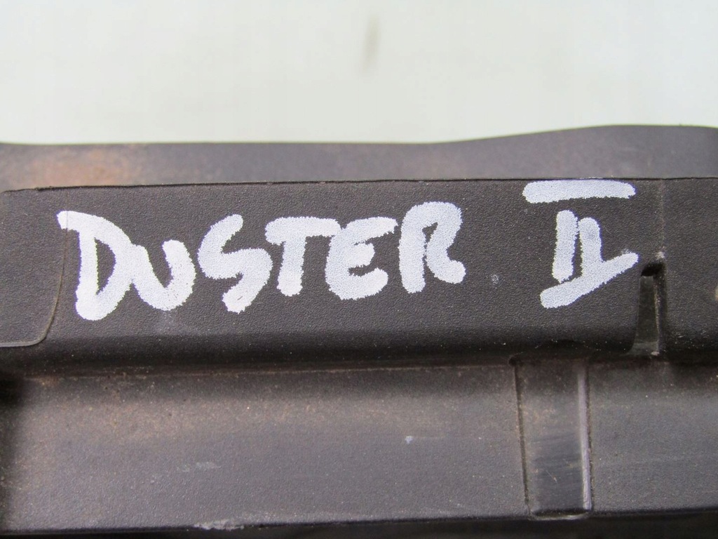 фото №8, Duster ii решітка бампера перед передній середня 622545490r