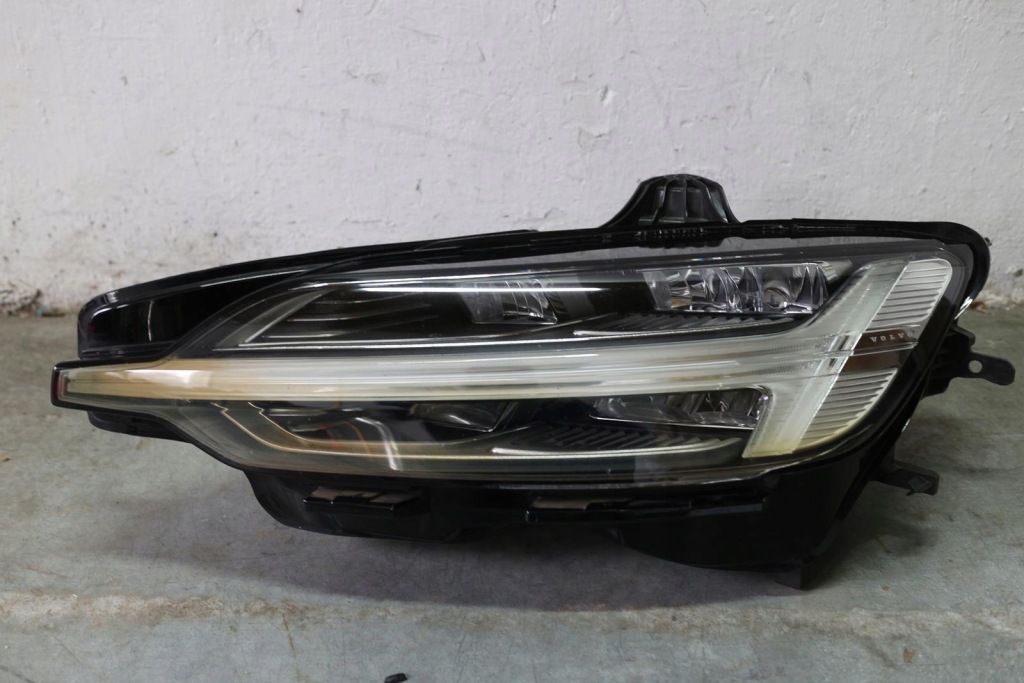 Купить Фара full led левая левый перед volvo v60 s60 2018- 32314148