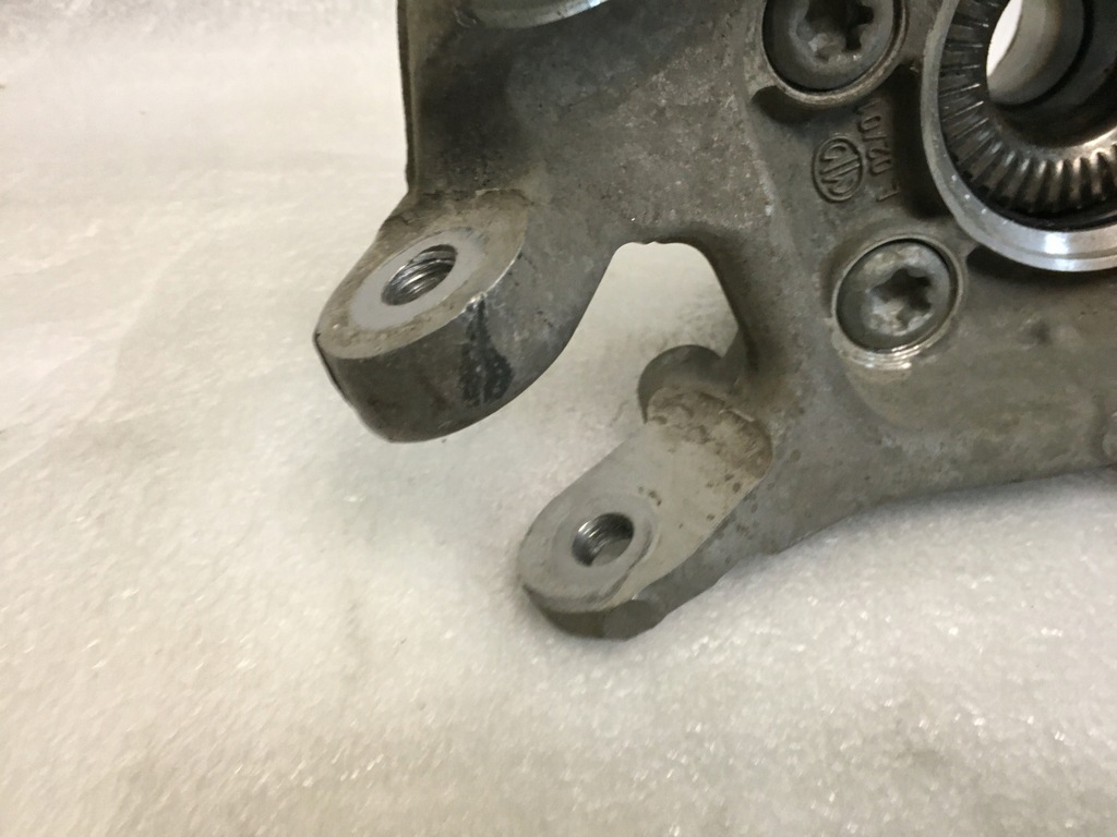 фото №9, Bmw g30 поворотный кулак задняя правая с подшипник 6898481