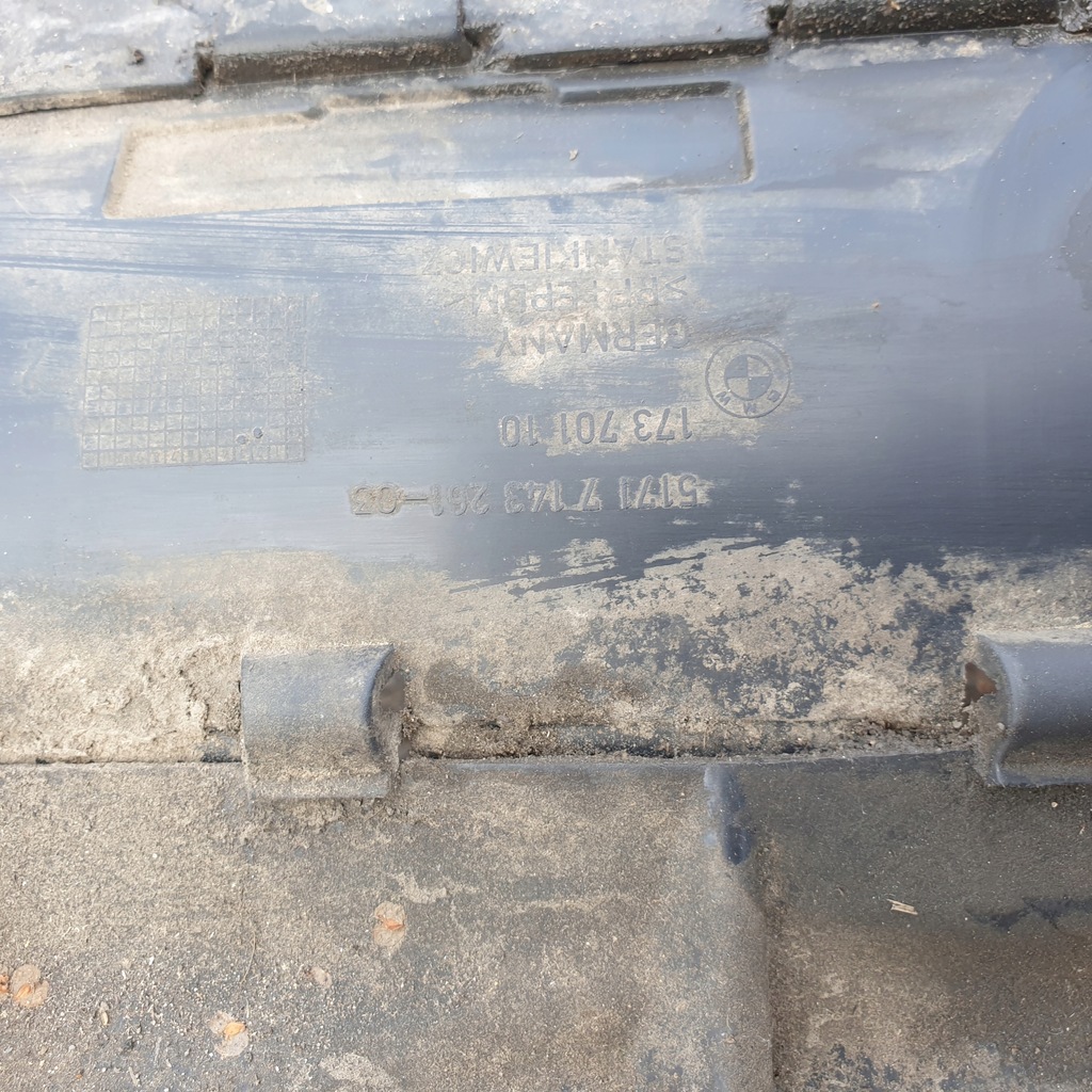 фото №12, Подкрылок защита правое задние bmw 5 e61 7143261 оригинальный номер