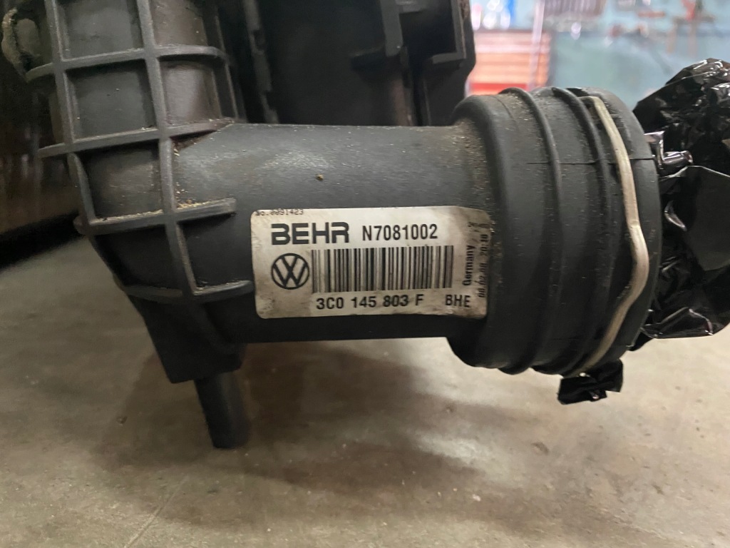 Радиатор воды кондиционер интеркулер vw passat b6 2.0 Киев