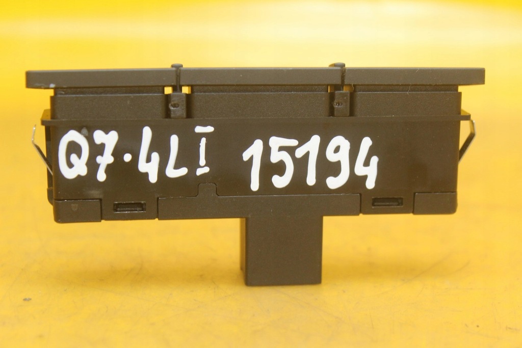 фото №7, Панель перемикачів esp світло аварійна audi q7 4l 4l1927137a