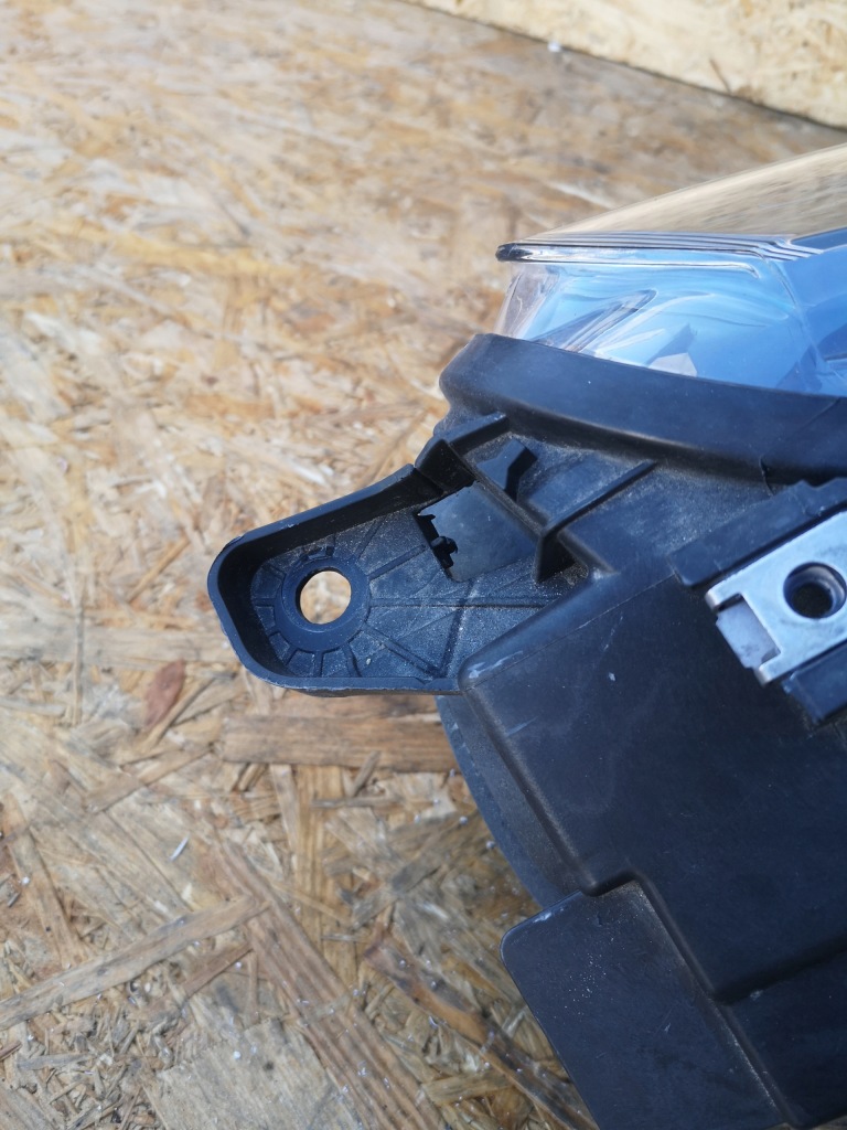 Peugeot partner iv rifter iv лампа левый перед 9816826980 не ремонтировалась bdb Оригинал