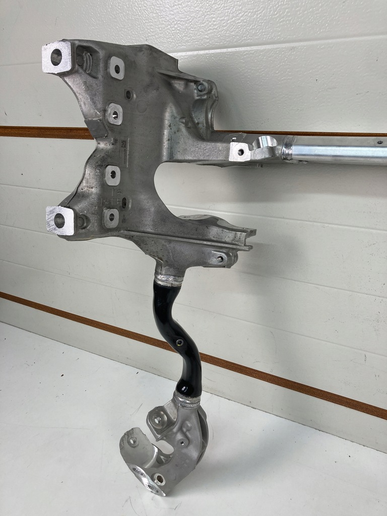 фото №9, Подрамник подрамник передние audi q7 q8 cayenne touareg bentayga