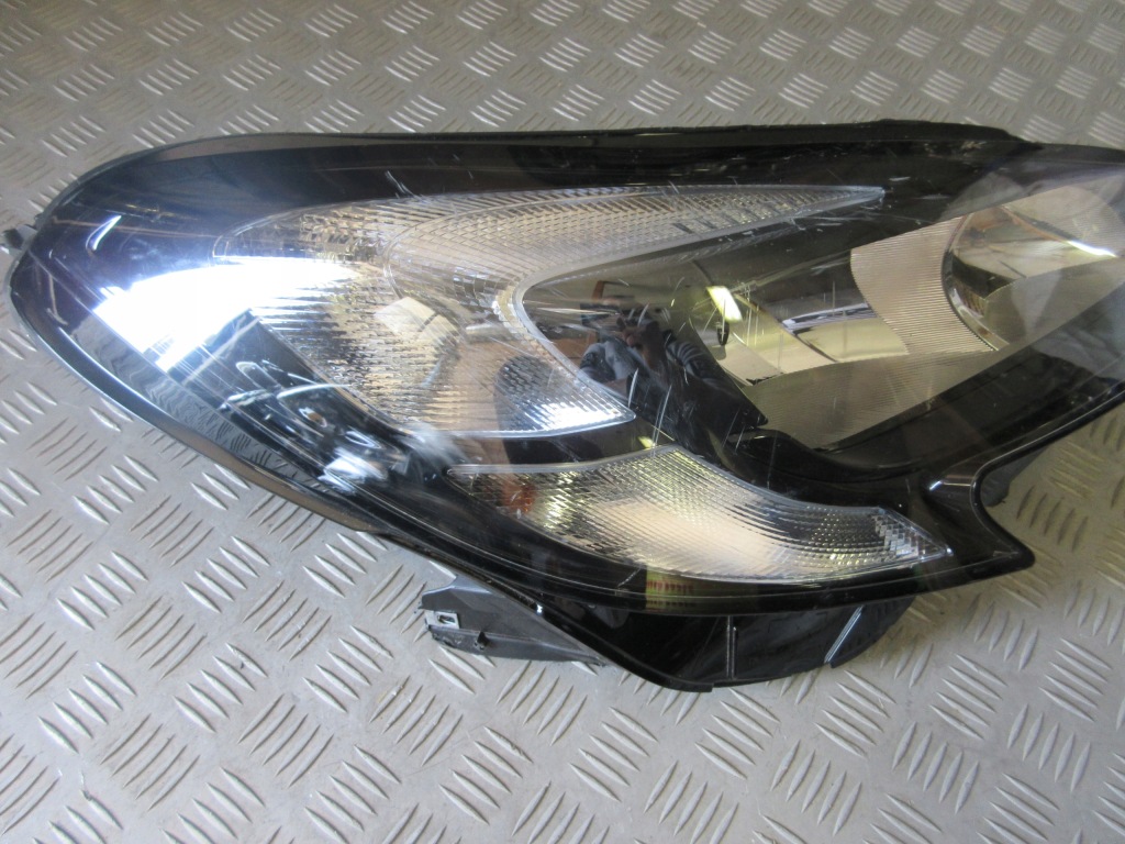 фото №2, Лампа фара правий opel corsa e оригінал