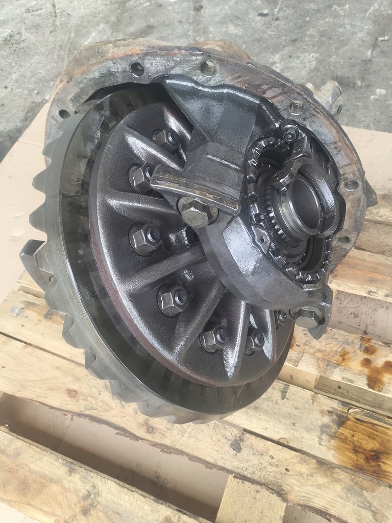 фото №9, Диференціал міст задній scania p94db4x2na 9l 191kw