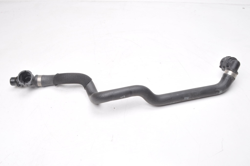 фото №1, Mercedes eqb x243 труба шланг wody p2