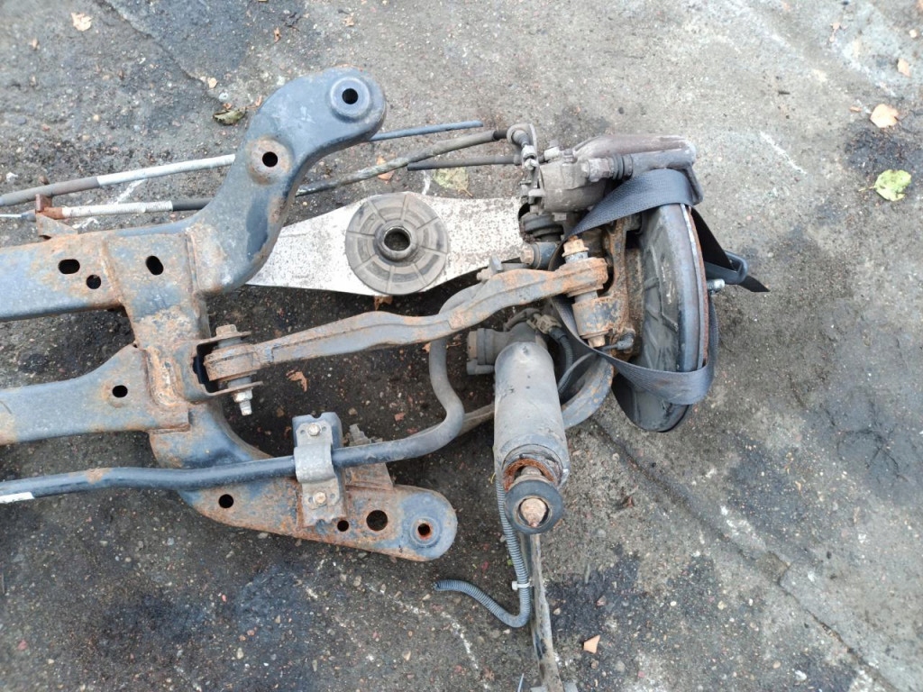 фото №6, Opel insignia a kombi балка підвіска задня kpl