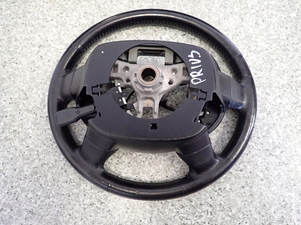 фото №9, Toyota prius ii 03-09 воздуховод колесо руля