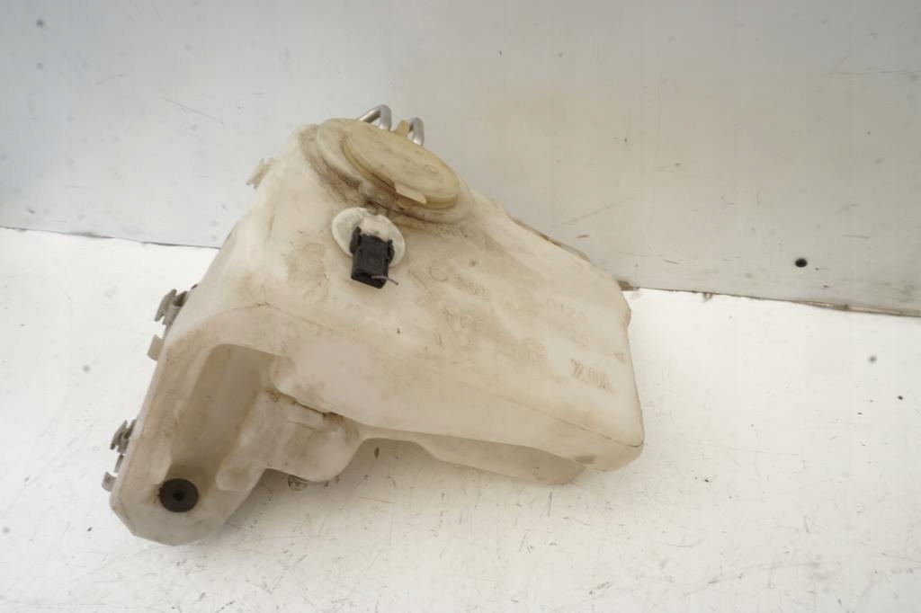 фото №1, Бачок омывателя+ помпа mercedes clk c208