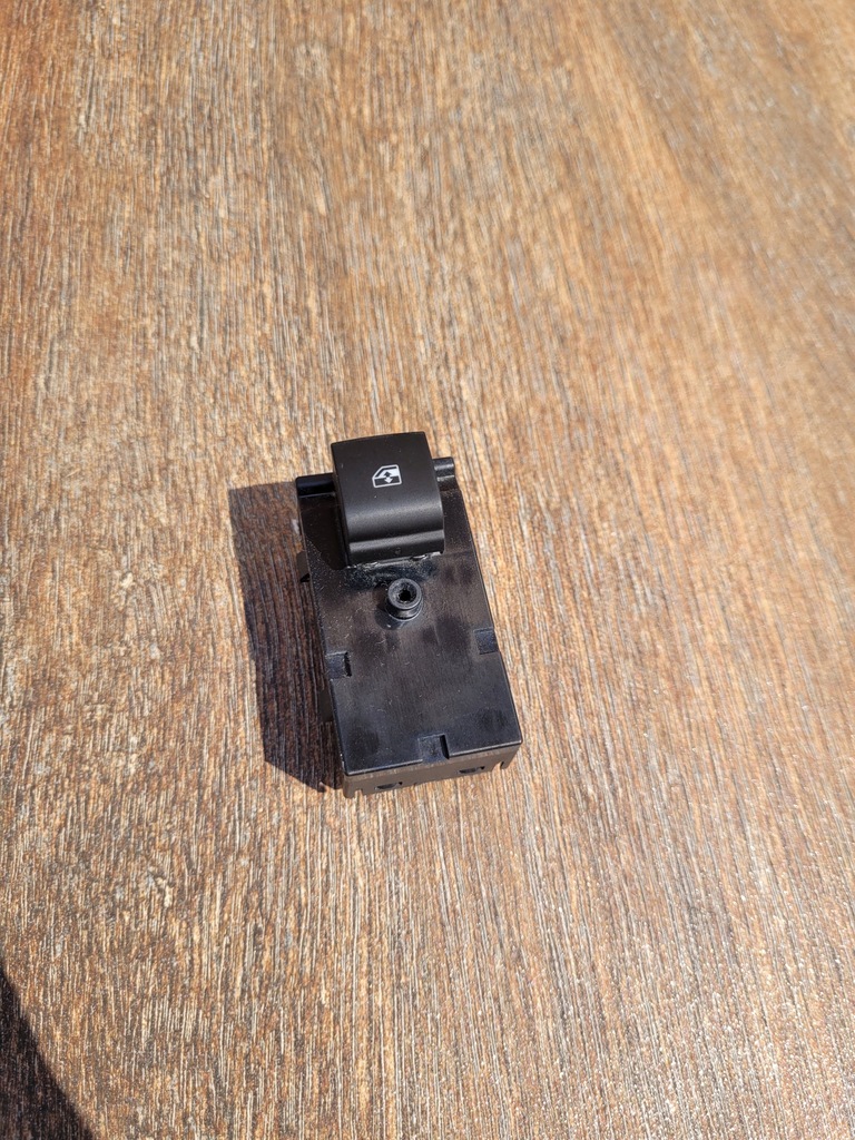 фото №1, Opel astra k v 2016 кнопка скло лівий задня