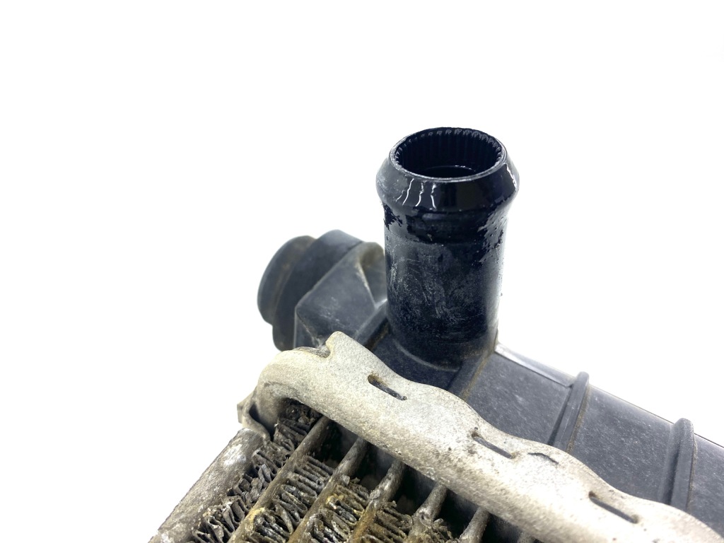 Радиатор воды перед tesla s европа  оригинал  - герметичная Киев