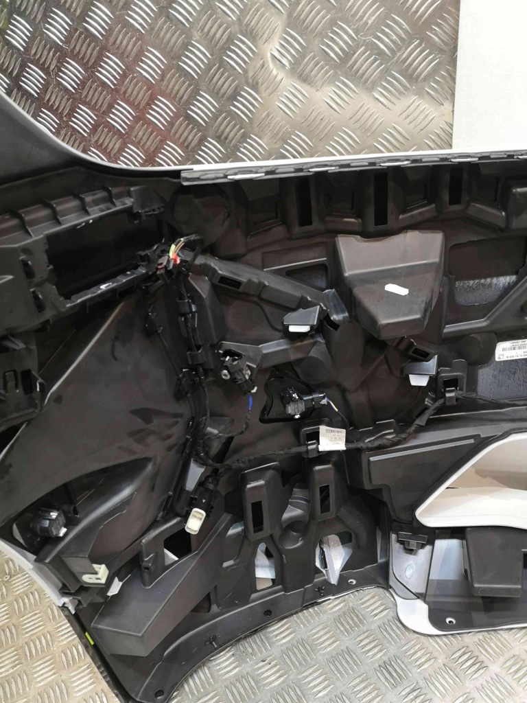 фото №9, Bmw ix i20 бампер перед mpakiet передній mineralweiss