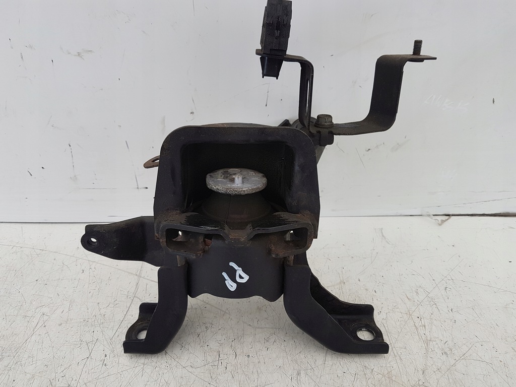 фото №1, Кронштейн подушка двигателя правая toyota prius iii lift