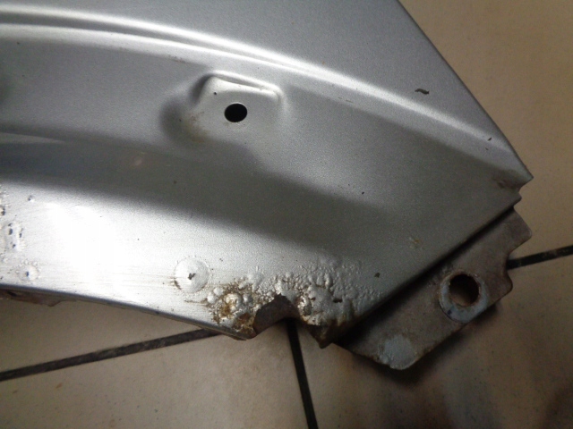 фото №9, Крыло левый перед ford tourneo connect 03-06 серебристый