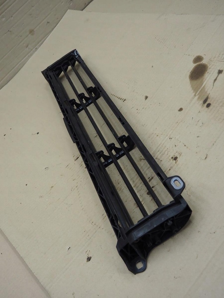 фото №8, Audi etron e-tron впуск повітря жалюзі 4ke121223