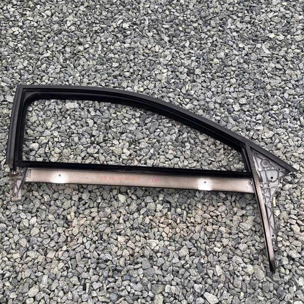 фото №5, A3 lift 3d 2009r рамка двері права 8p383763003