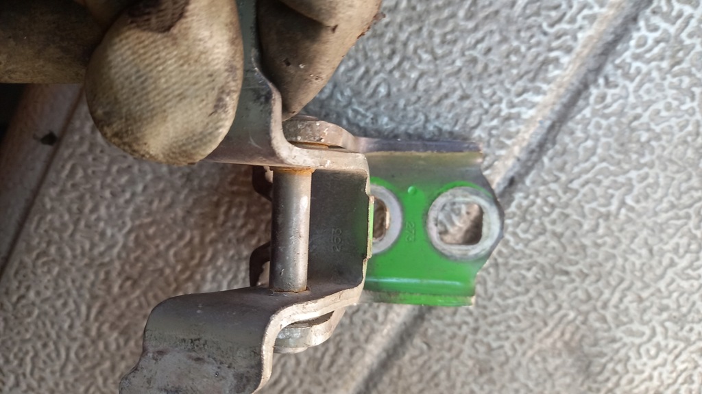 фото №3, Петля дверь renault megane scenic