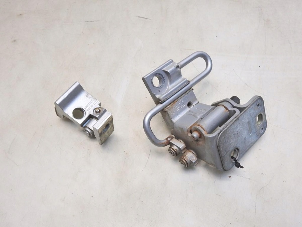 фото №6, Петля петли дверь левый задняя lx7w audi a3 8p sportback 8p4833411a