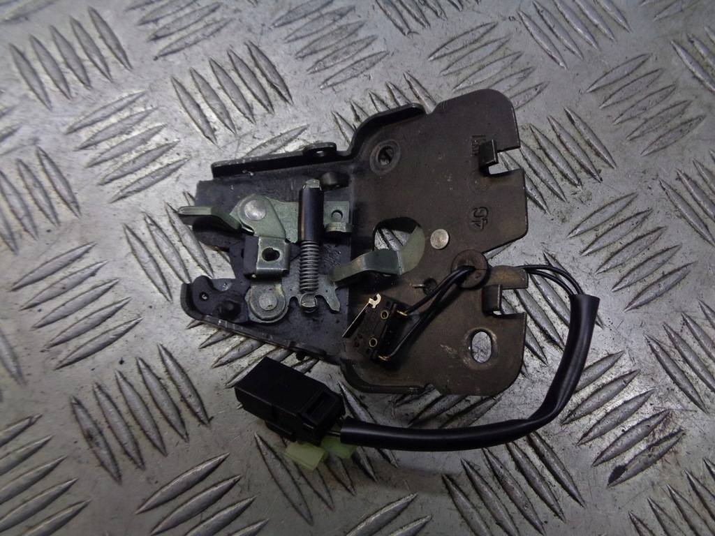 фото №1, Замок передней капот alfa romeo 156