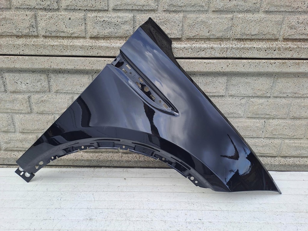 фото №1, Jaguar e-pace epace крила правий оригінал