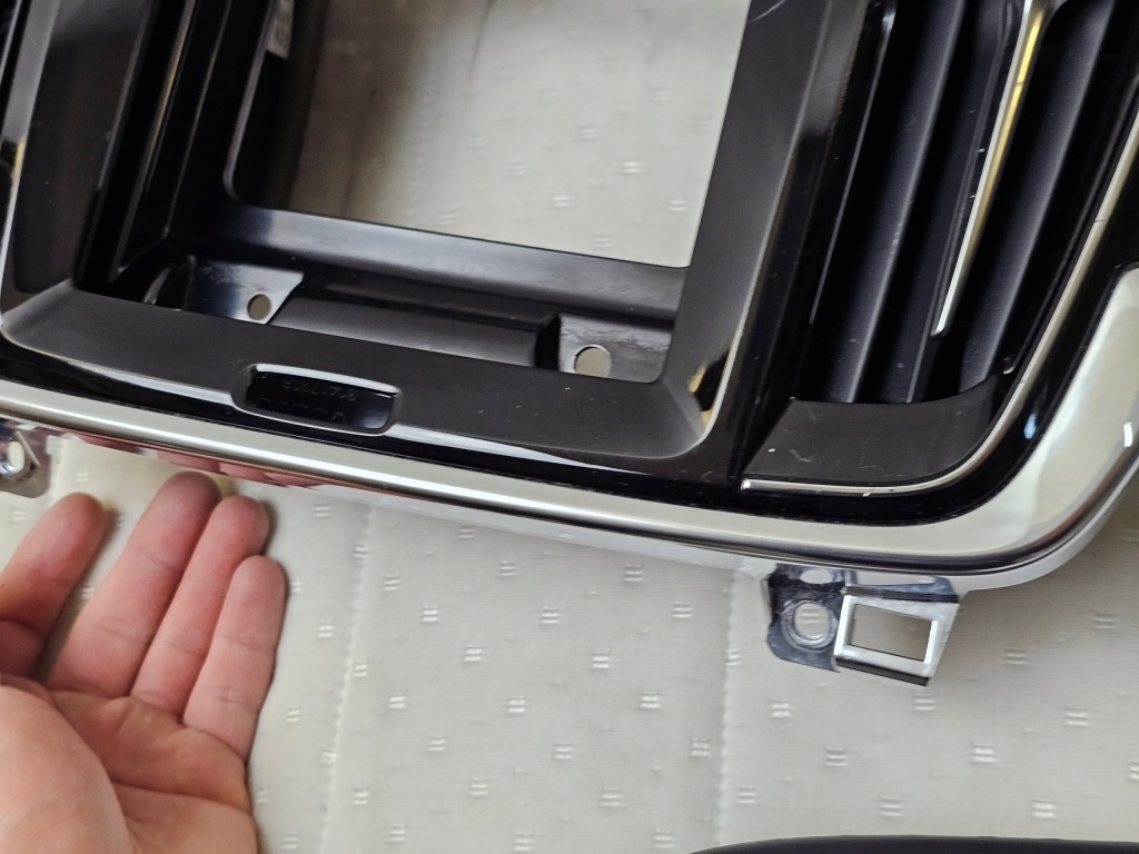 фото №12, Захист молдинг dekor консолі панелі решітка обдув volvo v90 s90 ii