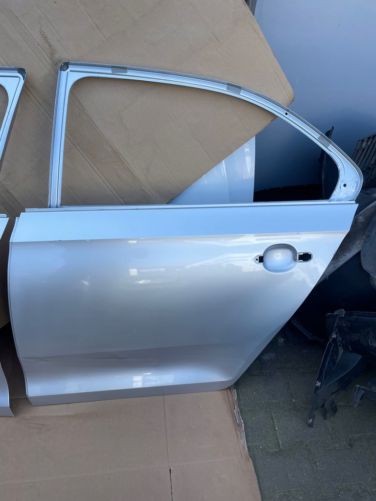 фото №1, Skoda rapid liftback задні ліва двері лівий задня giełda