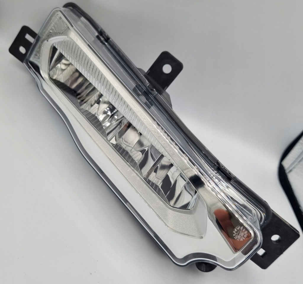 Bmw x3 x4 лампа протитуманна фара led правий 7412528 Доставка