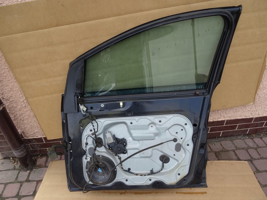 фото №4, Ford focus mk2 дверь правое перед