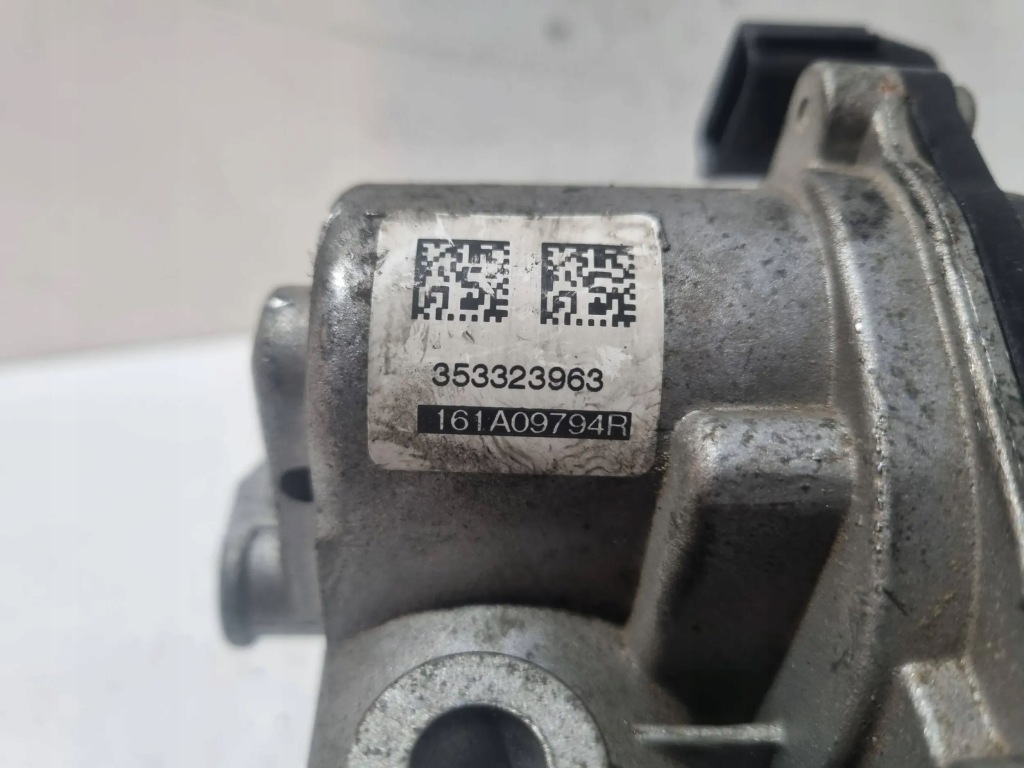 Дроссельная заслонка 161a09794r mercedes w176 w245 в Украине