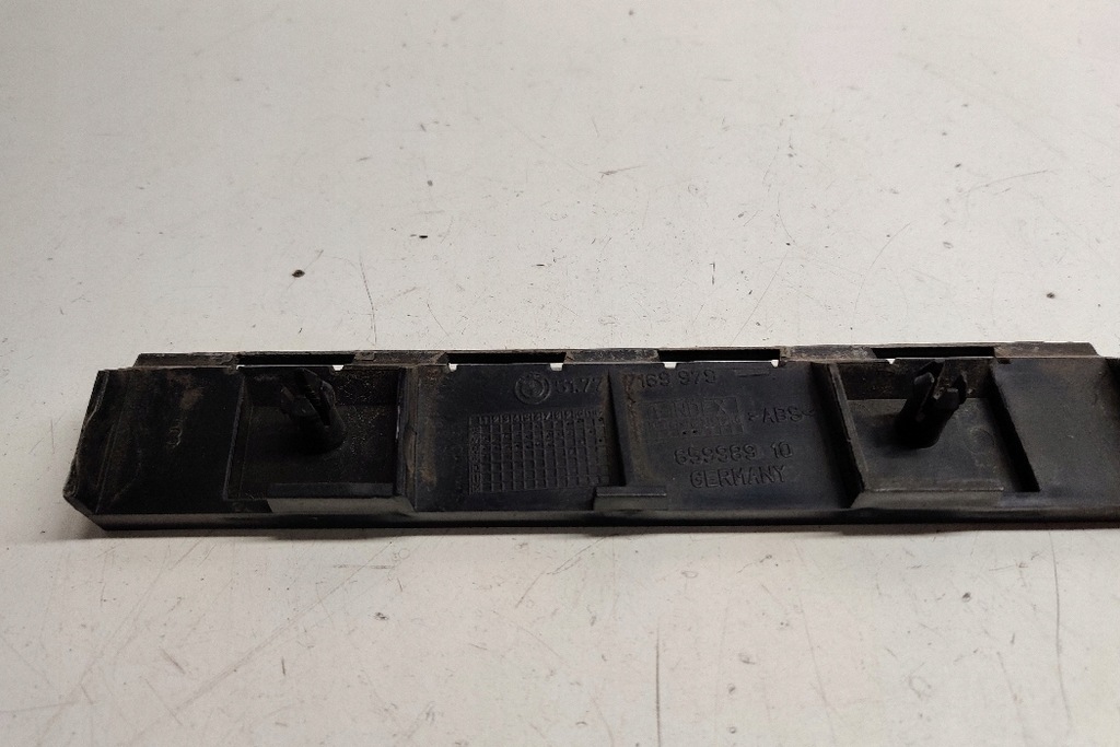 фото №8, Другое запчасти кузов bmw 1 e81 7169979 2.0l дизель 105kw 2009