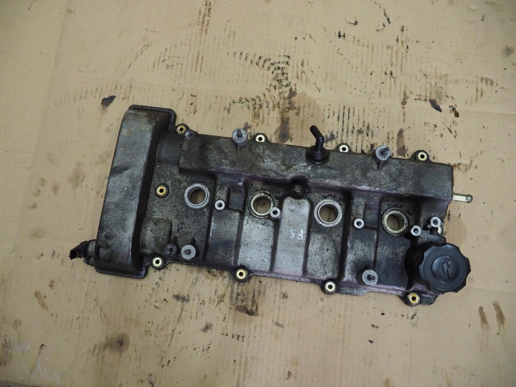 фото №1, Крышка клапанов mazda premacy 2.0b 131km 00-05 fs