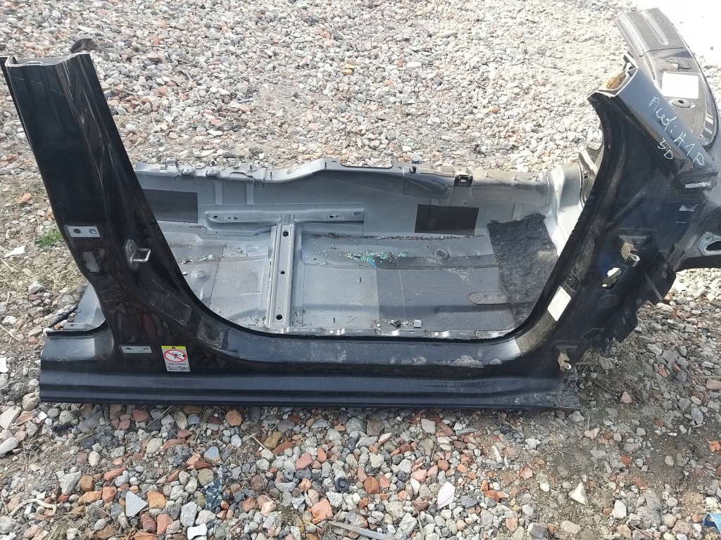 Купить Audi a1 8x 10-18 порог правый  четверть 5 дверь hb стойка  стойки