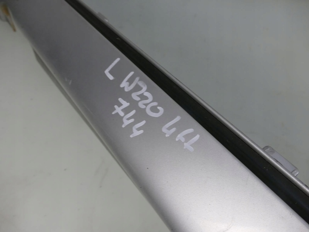 фото №13, Mercedes s w220 молдинг порог левая накладка 744