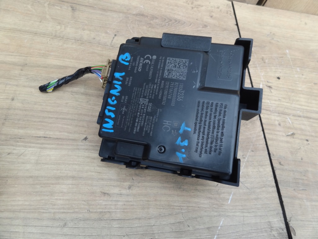 Купити Opel insignia b ii 2018 модуль блок керування keyless 13523236 оригінал