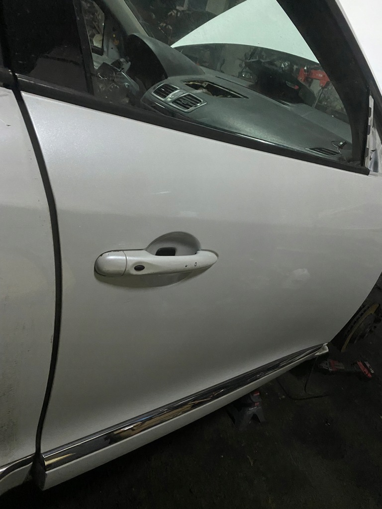 фото №7, Двері renault megane iii lift hb правий/лівий перед