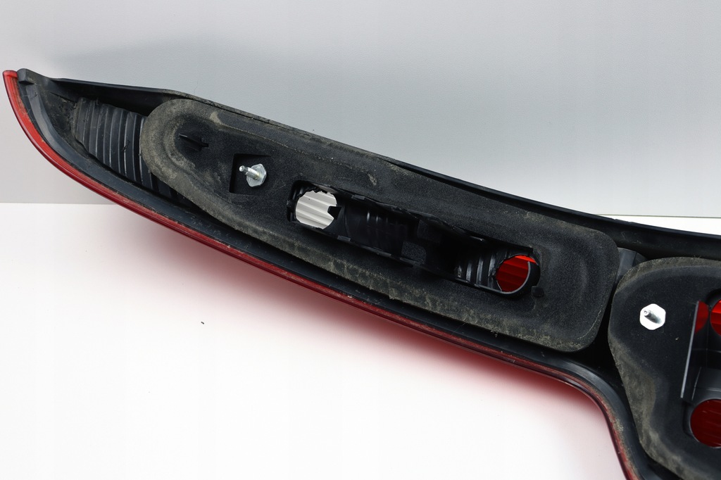 фото №8, Volvo v50 kombi лампа правая задняя задняя europa