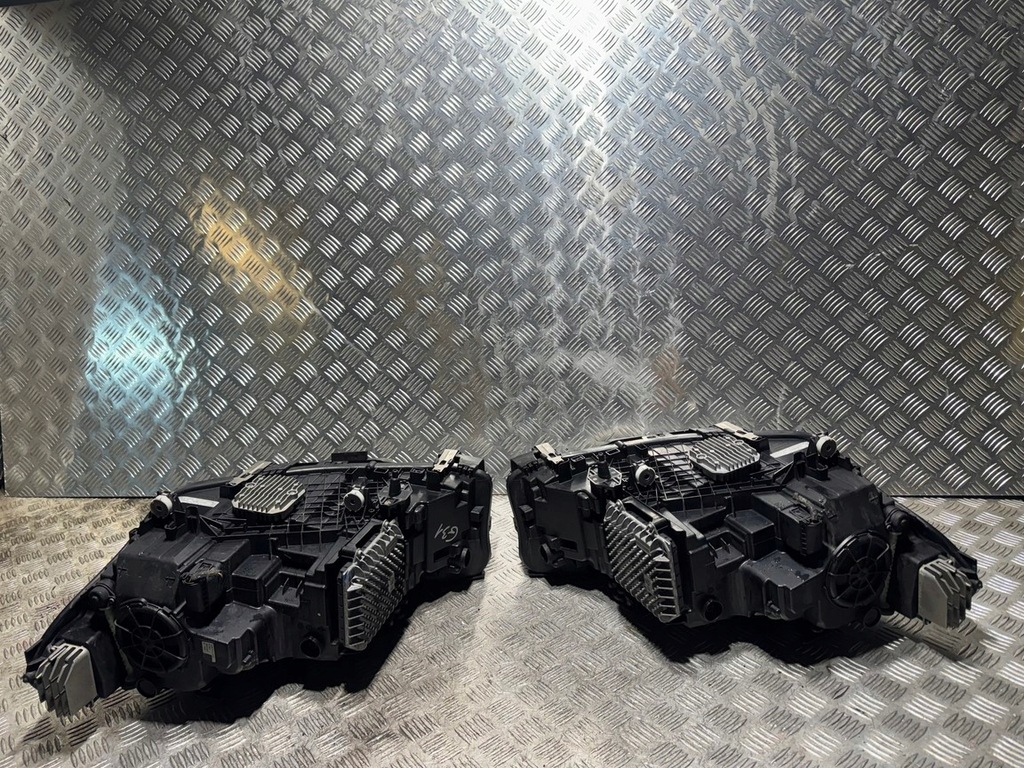 фото №9, Bmw g30 g31 адаптивный led лампа левая передняя левый перед комплектная 7439209