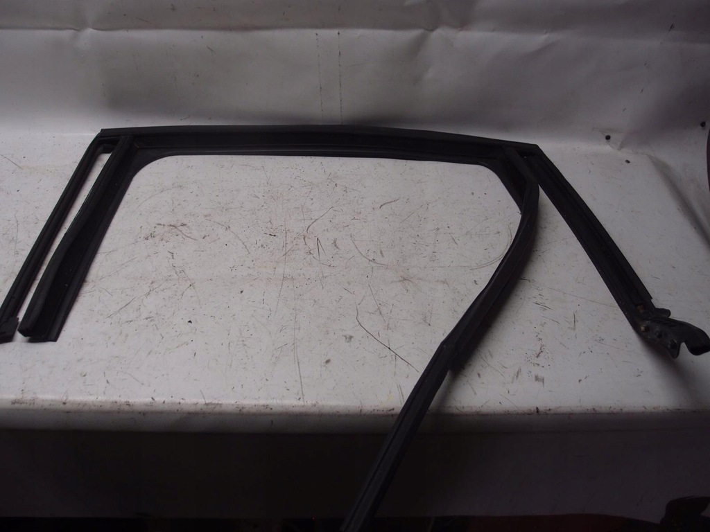 фото №2, Прокладка дверь левый задняя mini cooper f54